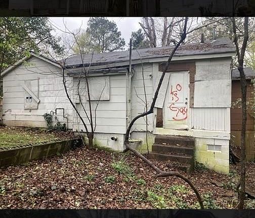 5th image of 119 Polar Rock Rd SW