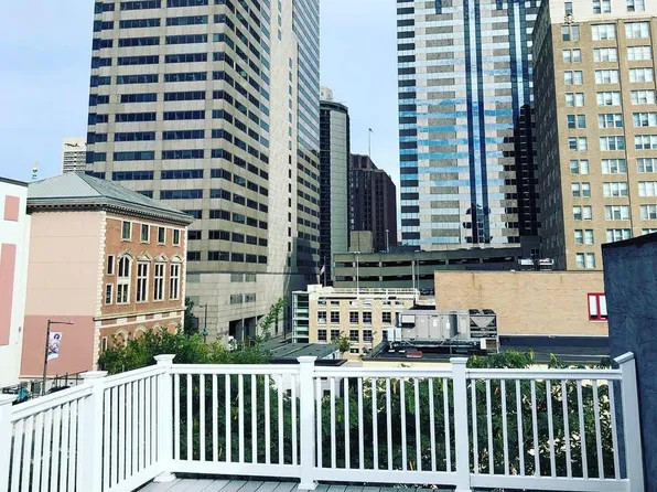 123 N 20th St APT 2F, Philadelphia, PA 19103