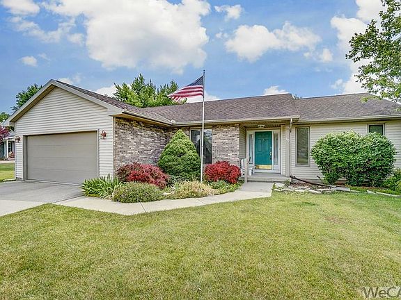 2nd image of 40 Salome Cir