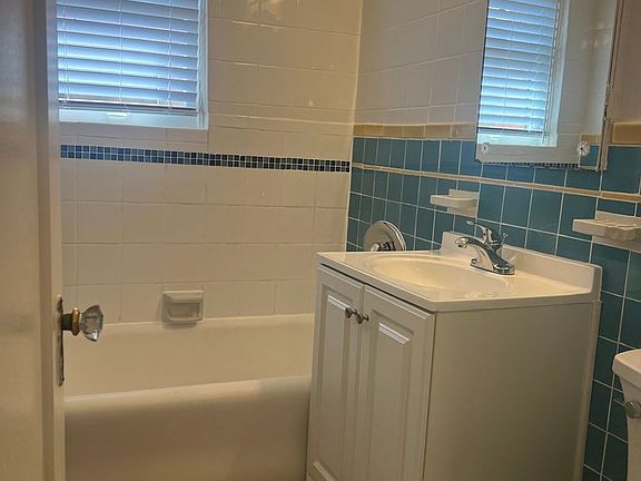 2nd image of 732 S Mansfield Ave APT 208