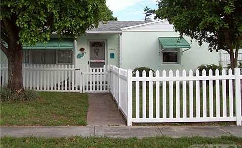 1st image of 2368 Seminole Blvd