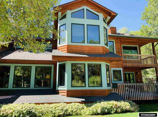 109 Richards Rd, Saratoga, WY 82331