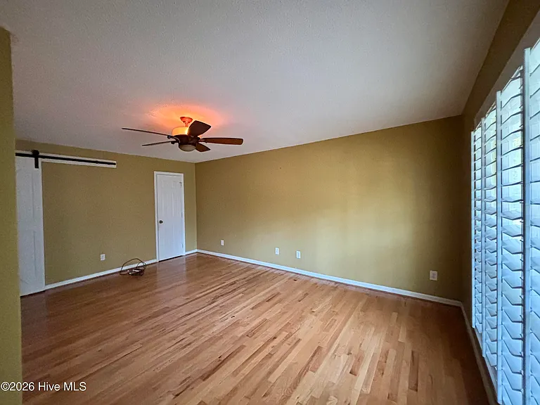 702 Rye Hill Dr — Photo 13