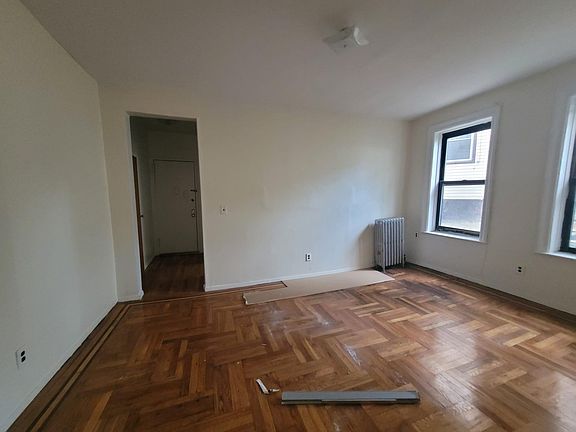 2nd image of 1074 Edison Ave