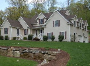 1 Autumn Trl, Newton, NJ 07860