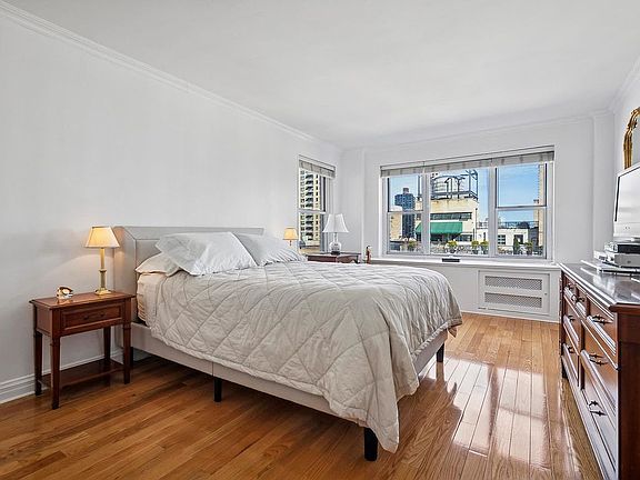 4th image of 440 E 79th St APT 17E
