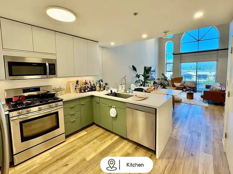 350 N 2nd St #333 — Photo 5