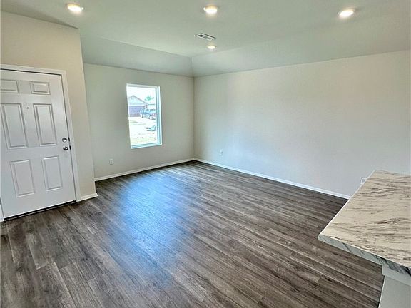 3rd image of 1409 S Pampas St