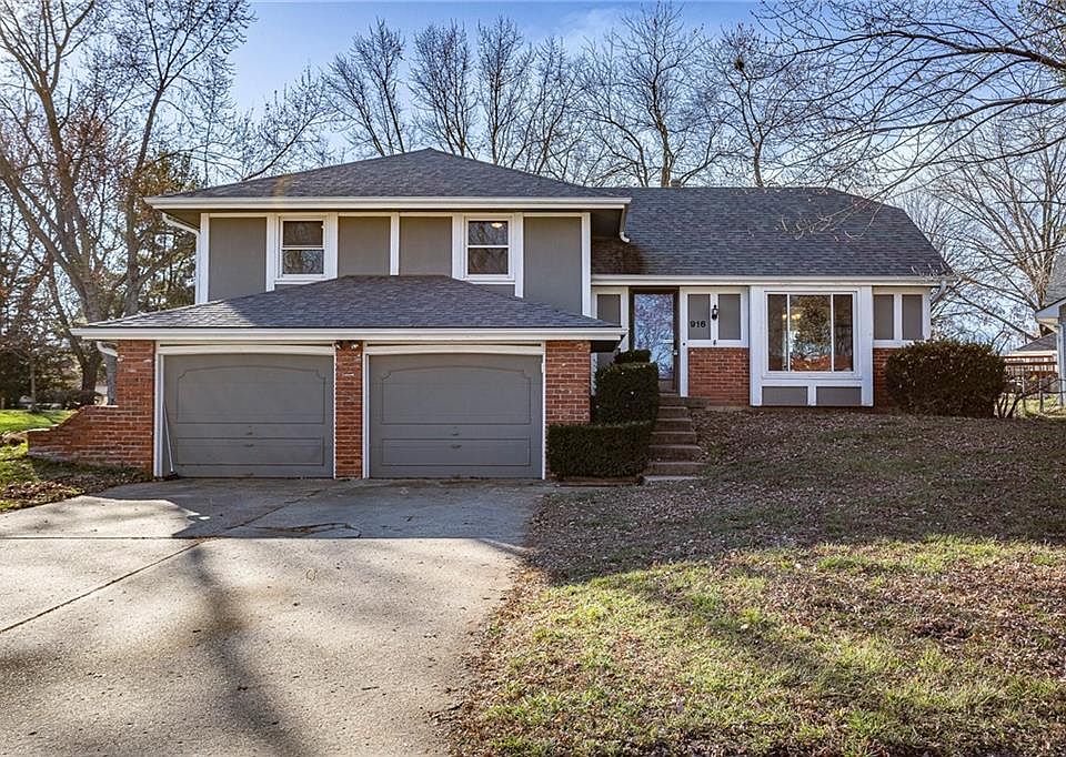 1st image of 916 Dunwich Dr
