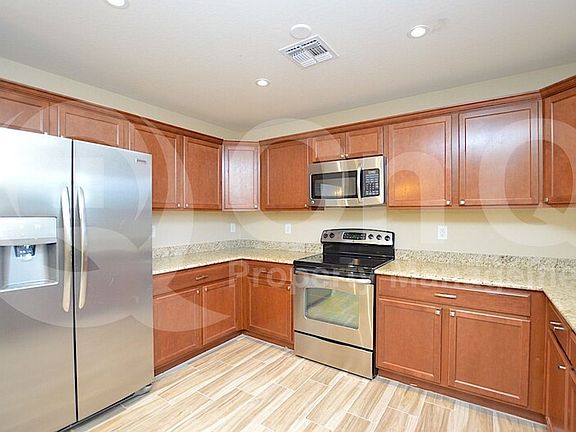 3rd image of 3975 W Geronimo St