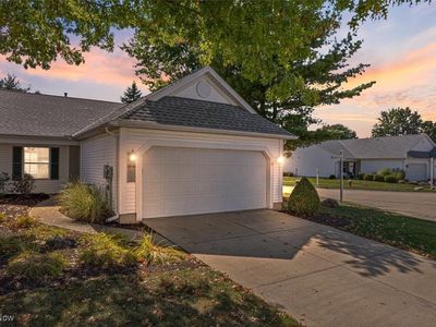 33877 Honeysuckle Ln, North Ridgeville, OH, 44039