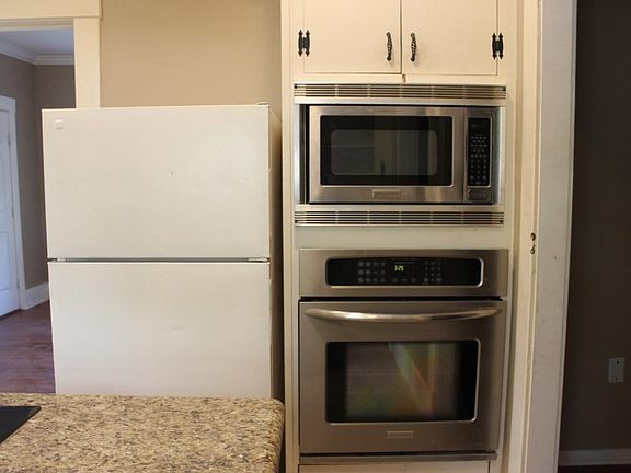 4th image of 8443 Howard Dr