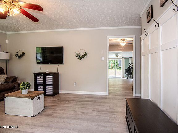 4th image of 223 Regalwood Drive