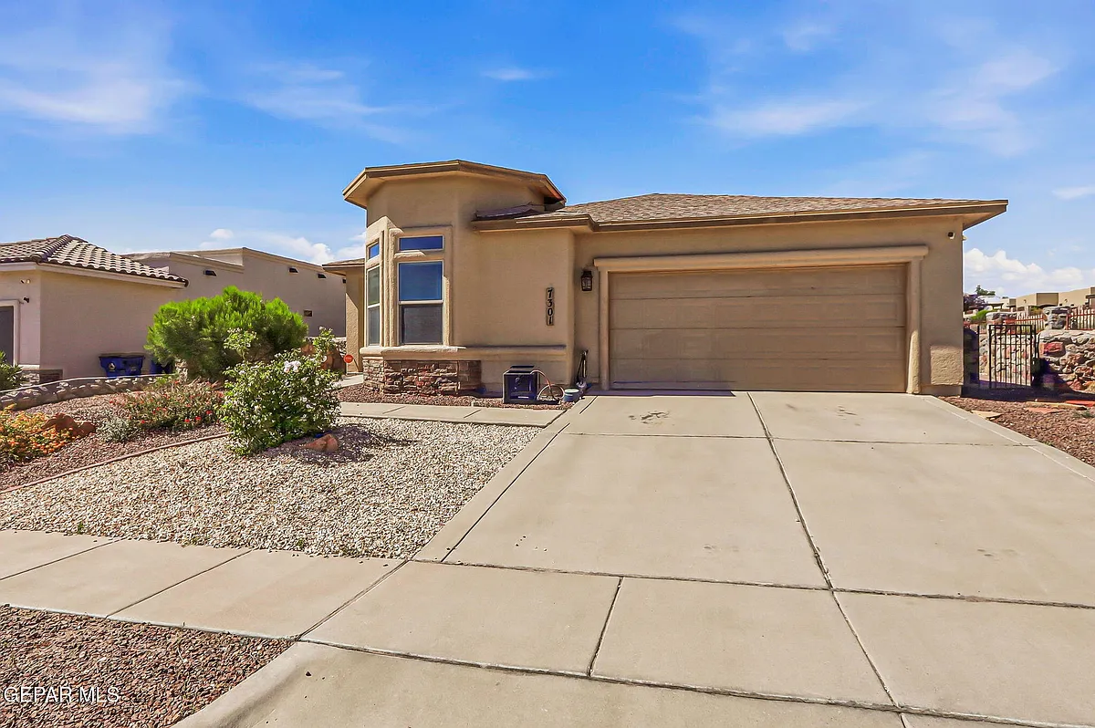 Building Photo - 7301 Kiowa Creek Dr
