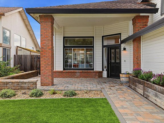 2nd image of 3110 Strand Rd