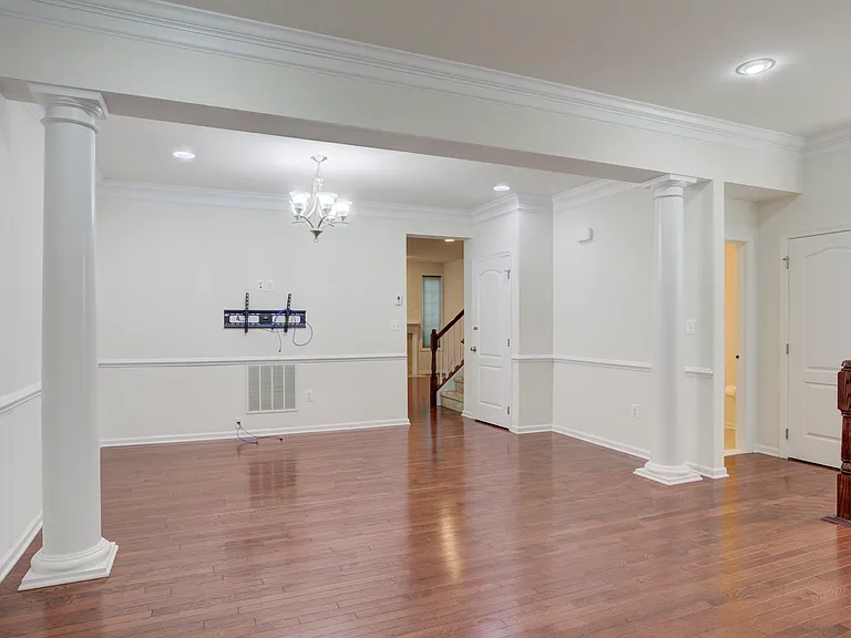 43276 Mitcham Sq — Photo 34