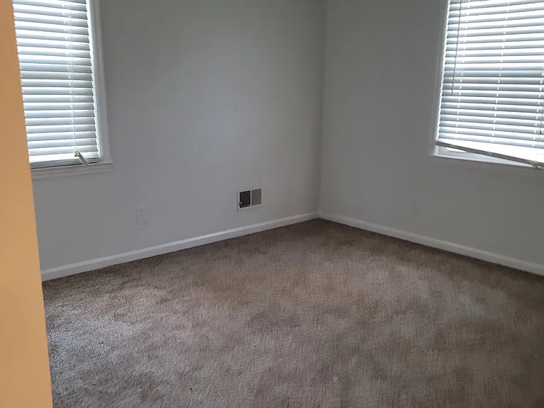 2701A Cliffside Dr — Photo 7
