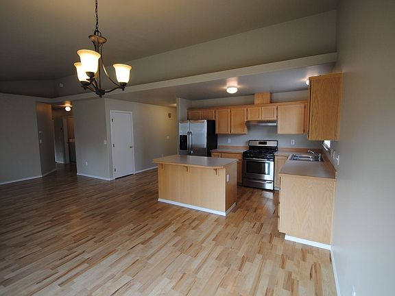 5th image of 23001 56th Ave E