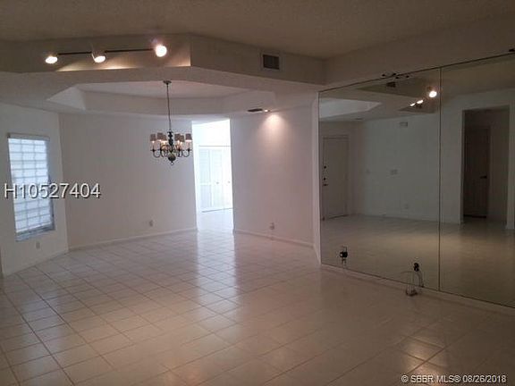 5th image of 11682 Briarwood Cir APT 1