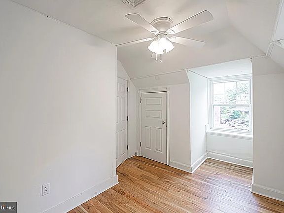 5th image of 3510 Lancaster Ave #5