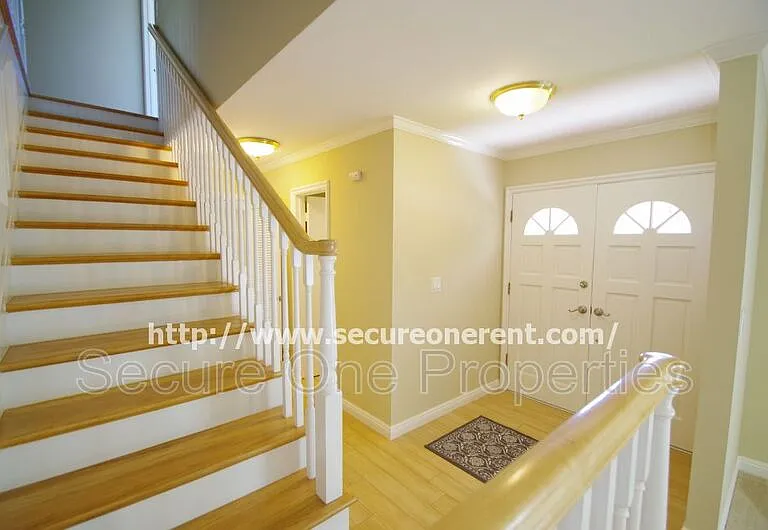 5827 Fairhaven Ave — Photo 20