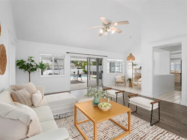 7285 Kanoenoe St, Honolulu, HI 96825