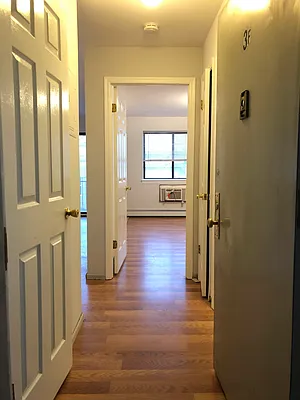 Rented by Irene Mihalios, LREB | media 1