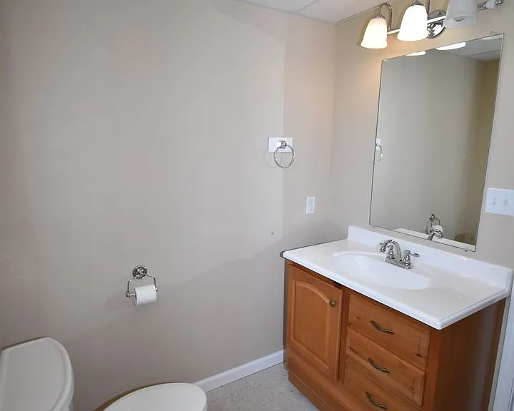 3049 Westchester Dr — Photo 28