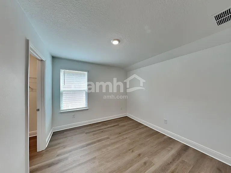5447 Boulder Creek Cv — Photo 33