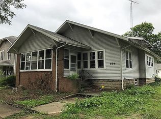 308 S Smith St, Kewanna, IN 46939