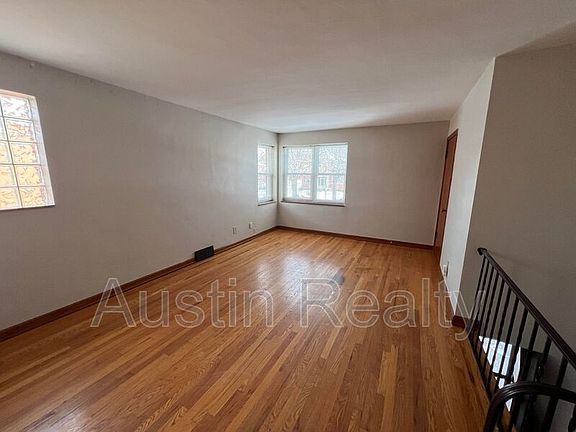 5th image of 5309 Jamieson Ave #A