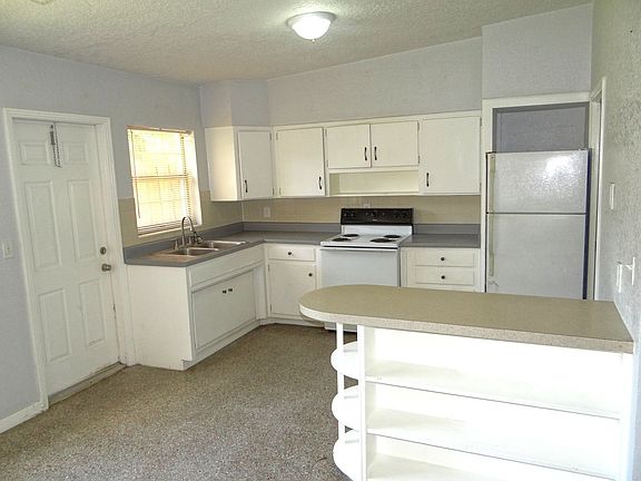 2nd image of 1596 Adele Pl Unit 1