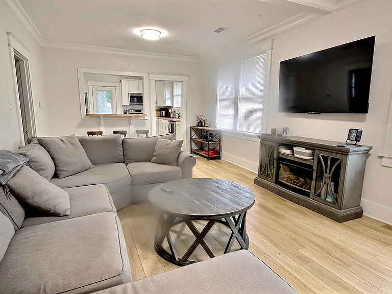 3579 Carnes Ave — Photo 18