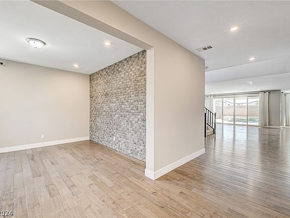 5th image of 1121 Granite Falls Pl