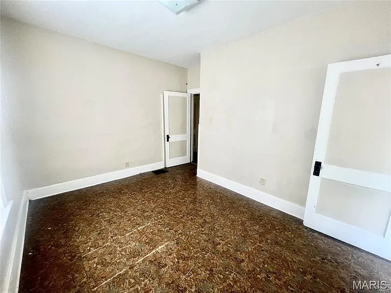 2406 Edison Ave — Photo 28