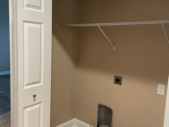 5th image of 1220 Southwestern Blvd Unit 7