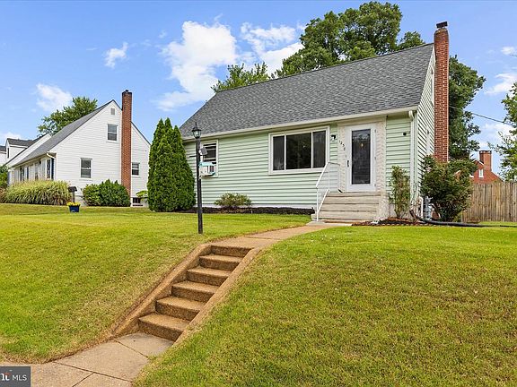 4th image of 1238 Oakland Terrace Rd