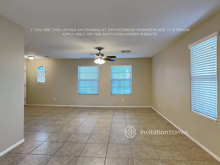 2640 E Megan St — Photo 4