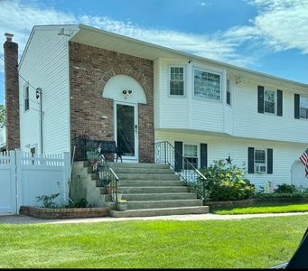 165 Huber Ave, Holbrook, NY, 11741