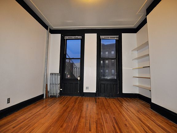2nd image of 750 Washington Ave #2FLR
