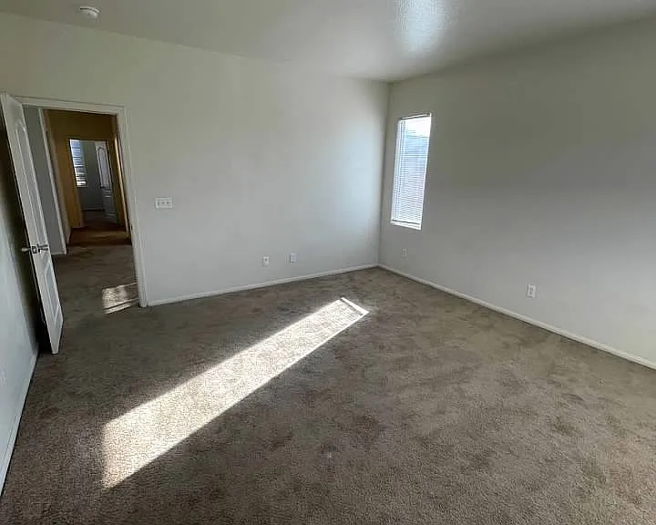 731 Emerald Idol Pl — Photo 55