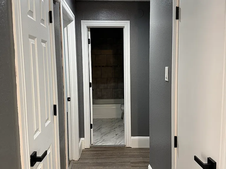 310 Kalmia Dr — Photo 2