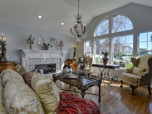 4th image of 3493 Varner Ct