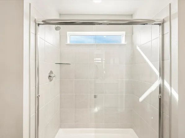 Bergamot Plan, Ridgeline Vista: The Flora Collection