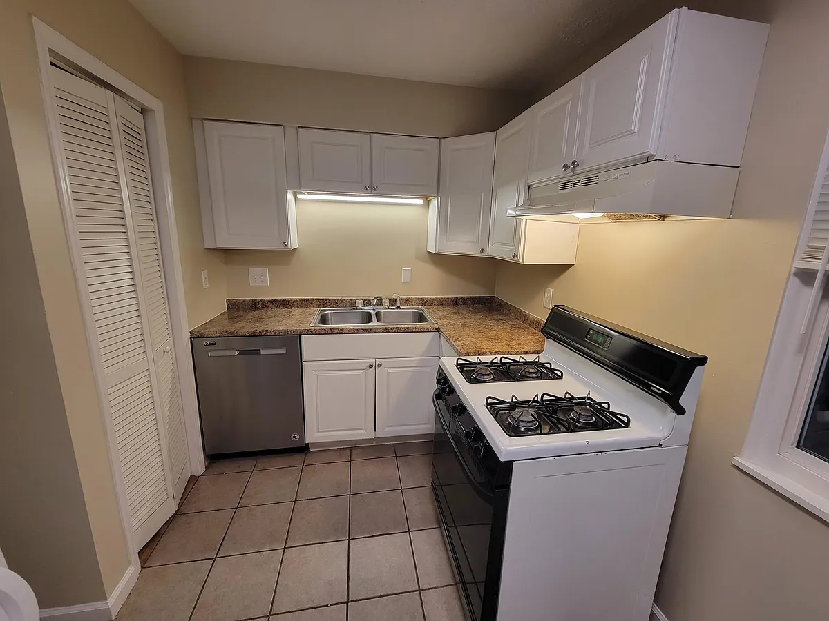 Building Photo - 2298 N 4th St #4