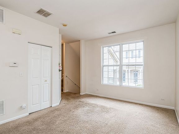 3rd image of 796 Cherry Creek Dr
