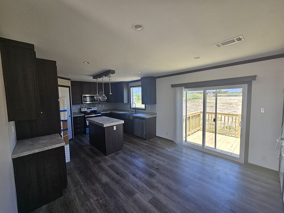 1st image of 142 Kelvin Dr #210