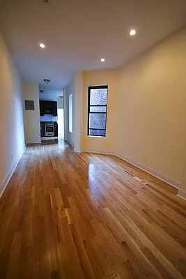 Rented by Bold New York | media 60