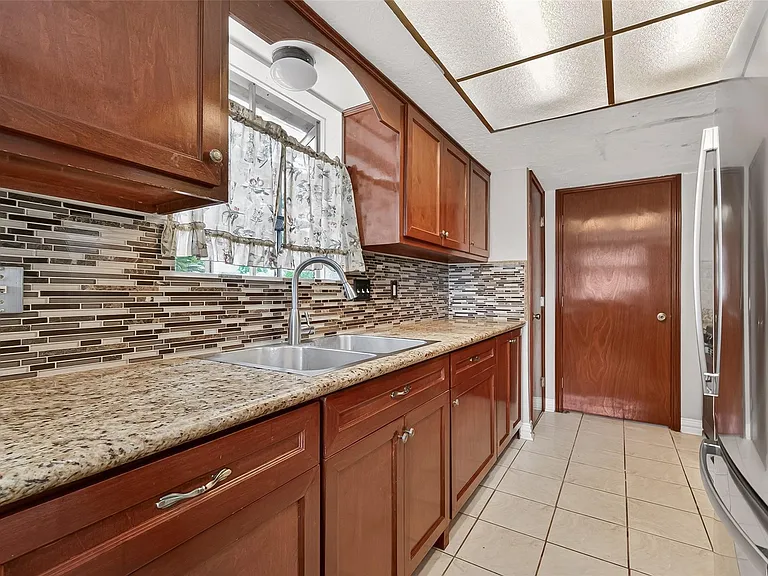 7403 Shady Vale Ln — Photo 15
