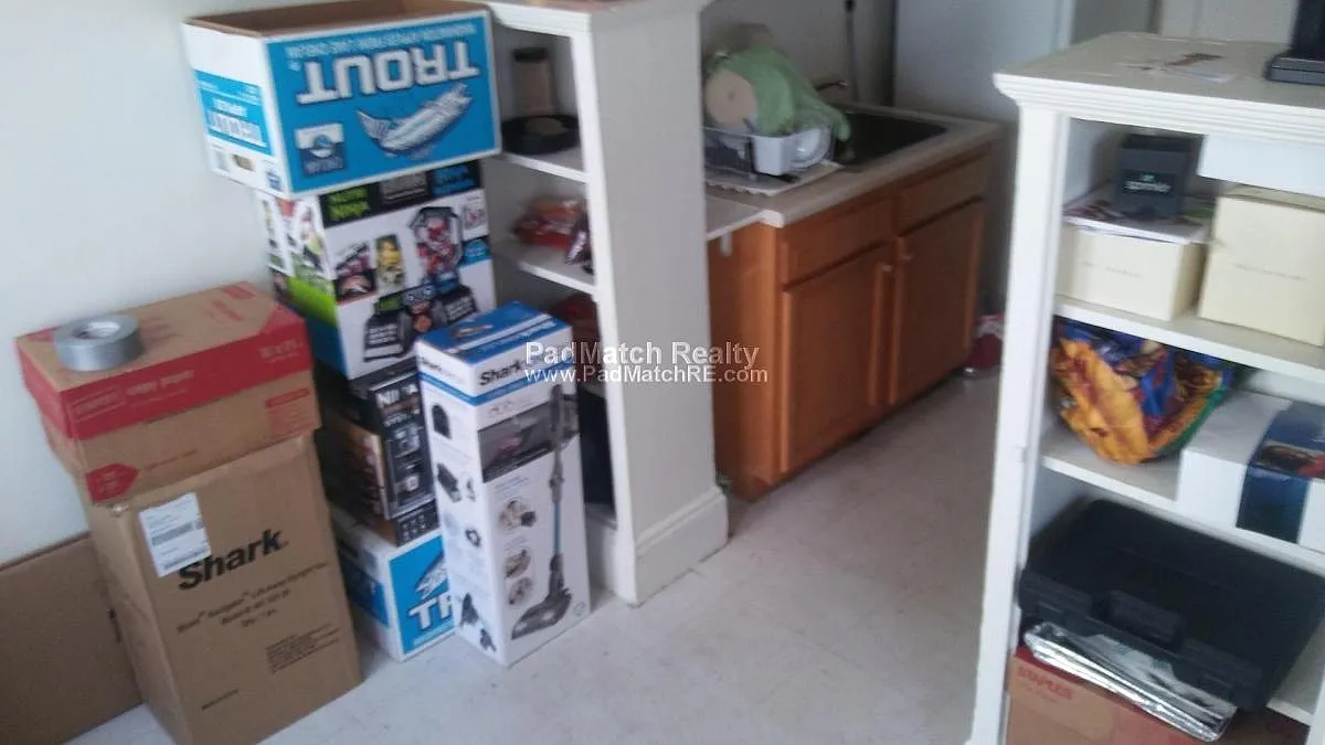 2 bed, 700 sqft, $2,525 — Photo 2